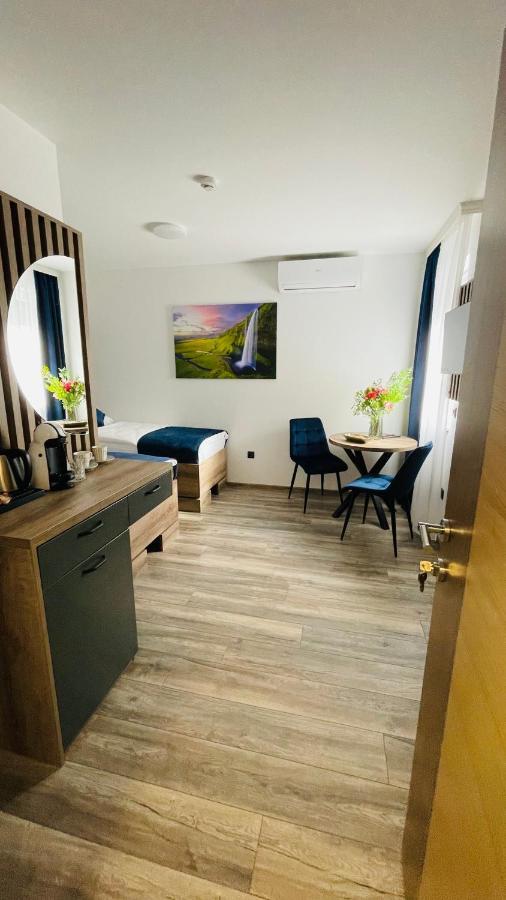 Apartment M